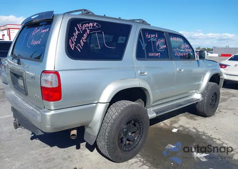 2000 Toyota 4Runner Sr5 V6 z USA, uszkodzony, nr VIN JT3GN86RXY0157216